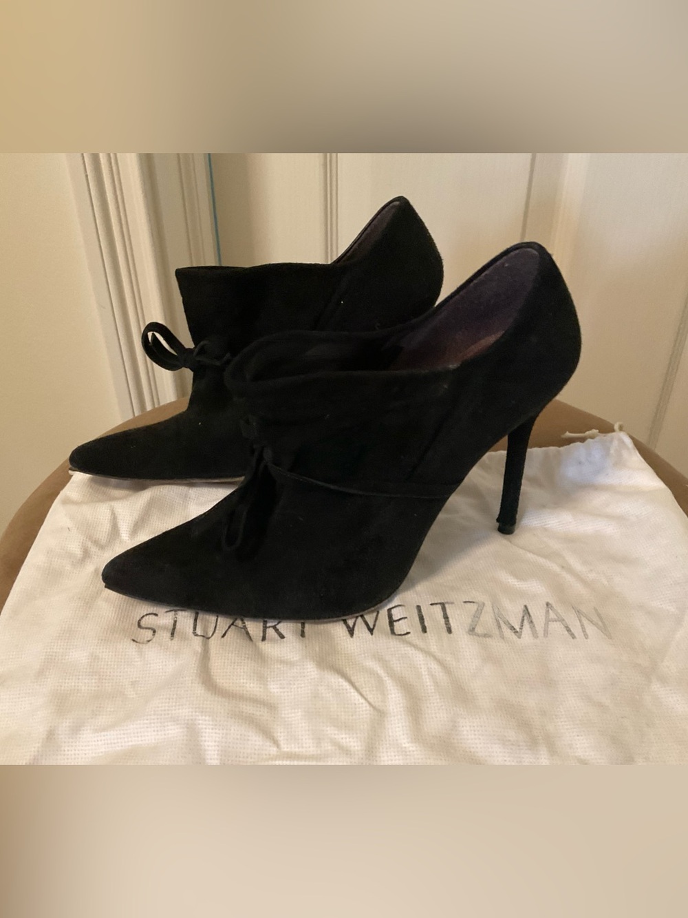 Stuart Weitzman Black Suede Pointed-Toe Lace-Up High Heels